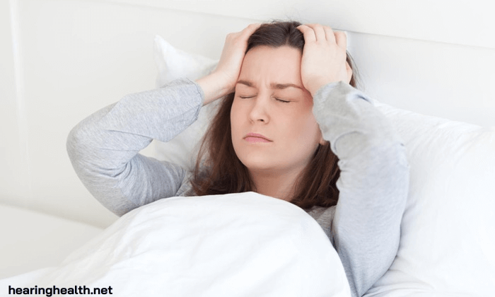 อาการปวดหัว หลังตื่นนอน อาการปวดหัวมีหลายรูปแบบ ความเจ็บปวดทำให้คลื่นไส้ อาการต่างๆ สามารถนำมาใช้เพื่อระบุสาเหตุของอาการปวดศีรษะได้
