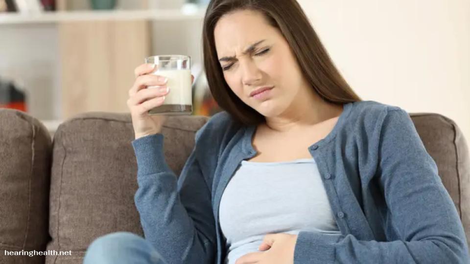 โรคขาดเอนไซม์แลคเตส หรือ “Lactose Intolerance” ซึ่งเป็นภาวะที่ร่างกายไม่สามารถย่อยน้ำตาลแลคโตสในนมได้ตามปกติ